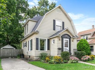 28 S St NW, Sparta, MI 49345