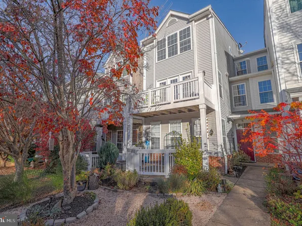 5 Crusader Ct, Germantown, MD 20874
