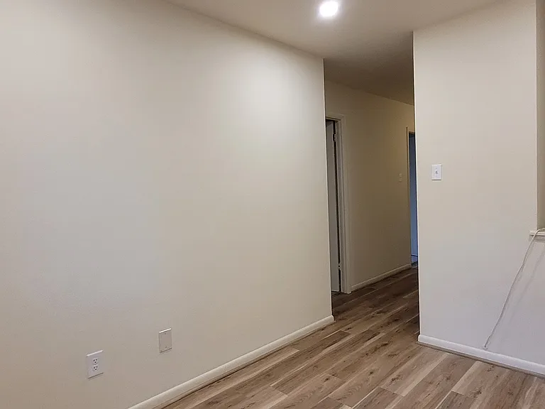 516 Welsh Rd — Photo 13