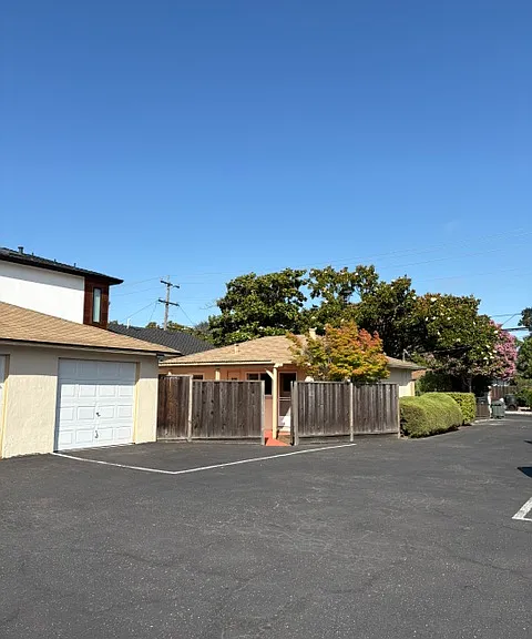 539 Chiquita Ave — Photo 28