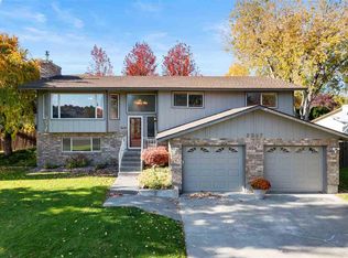 2317 Greenbrook Blvd, Richland, WA 99352