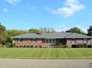 4726 SE Pawnee Dr, Berryton, KS 66409