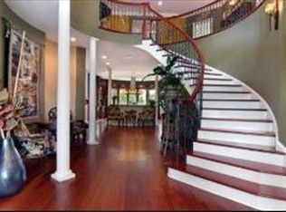 2850 Keystone Rd, Northbrook, IL 60062