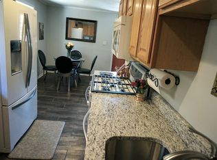 15561 S Scott Dr, Lockport, IL 60441