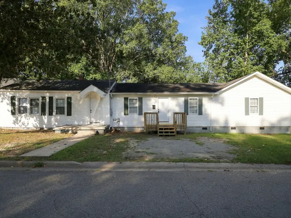 404 S Ash St, Greenville, NC 27858
