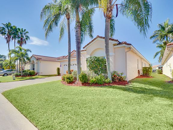 3rd image of 9839 Lemonwood Dr
