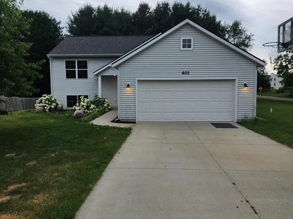 401 Hill Lake Rd, Wayland, MI 49348