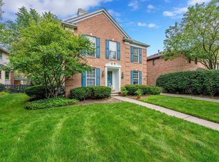 860 Neff Rd, Grosse Pointe, MI 48230