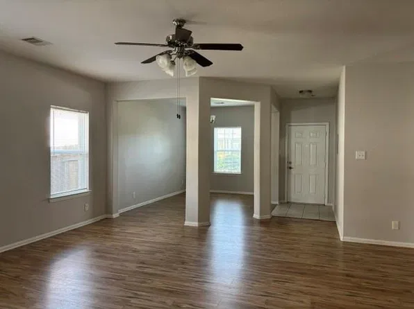 7434 Seabiscuit Bay Ln, Humble, TX 77338