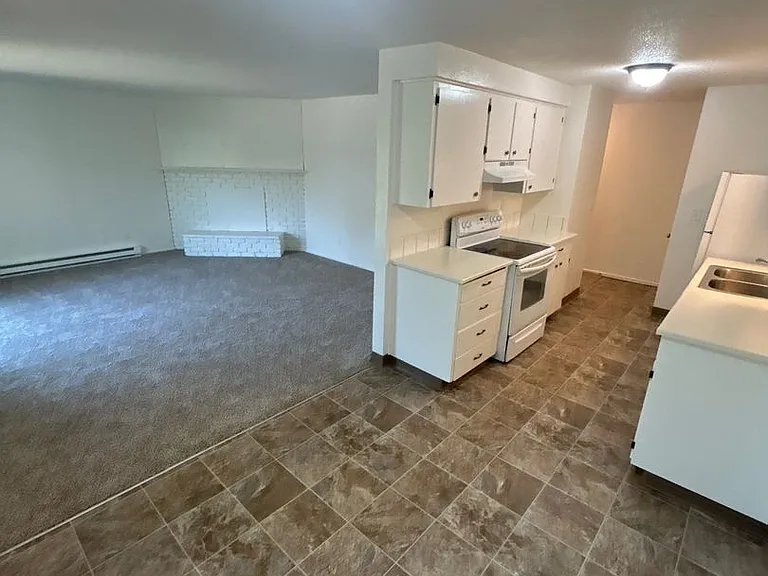 3813 Iberis St NE — Photo 5