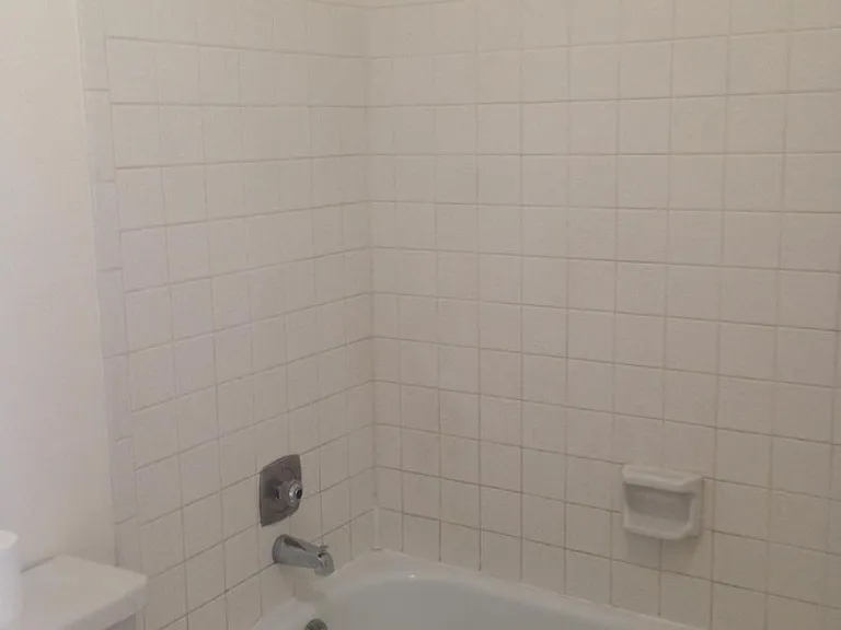 upstairs Master Bath