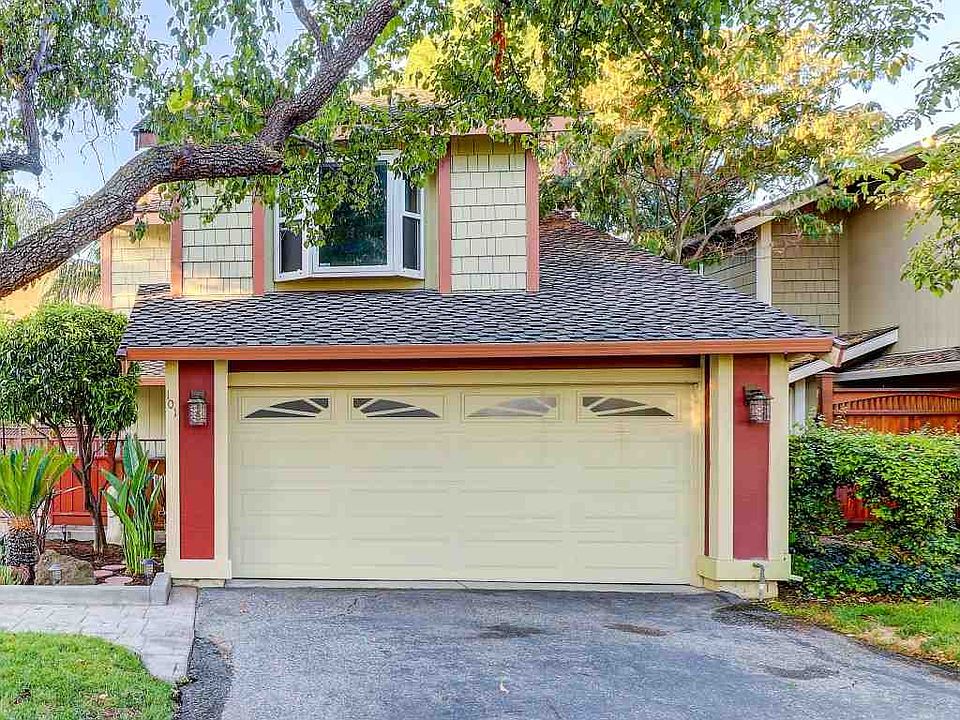 1st image of 101 El Patio Ct