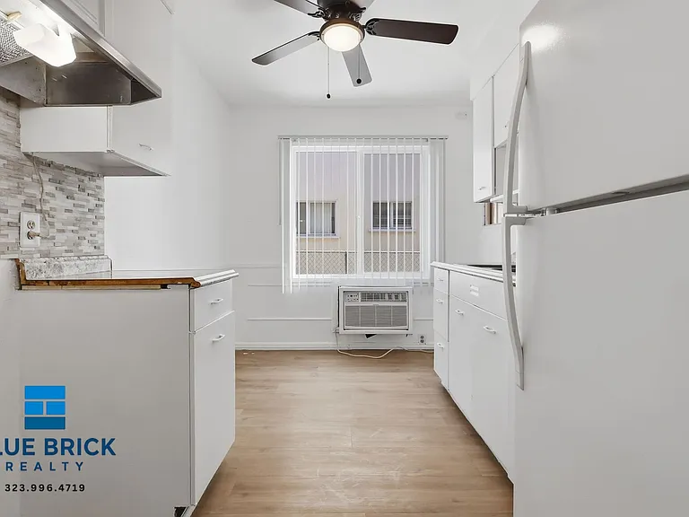 5642 Laurel Canyon Blvd #B — Photo 2