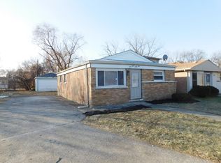 4141 W 137th St, Robbins, IL 60472