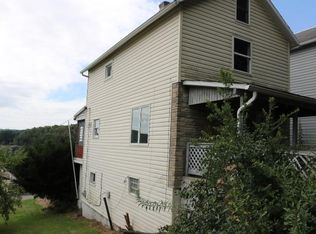 407 Victor St, Penn, PA 15675
