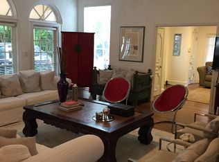 3927 S Douglas Rd, Miami, FL 33133