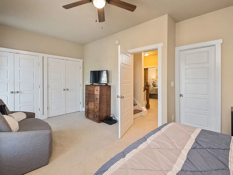 2048 Avinity Loop — Photo 20