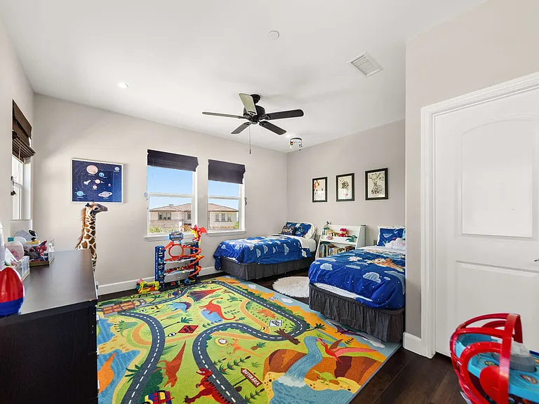 972 Tucana Dr — Photo 46