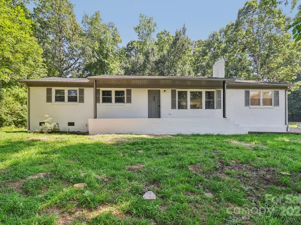 848 Ike Lynch Rd, Dallas, NC 28034