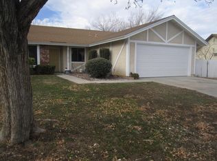 42643 Calandri Ln, Lancaster, CA 93536