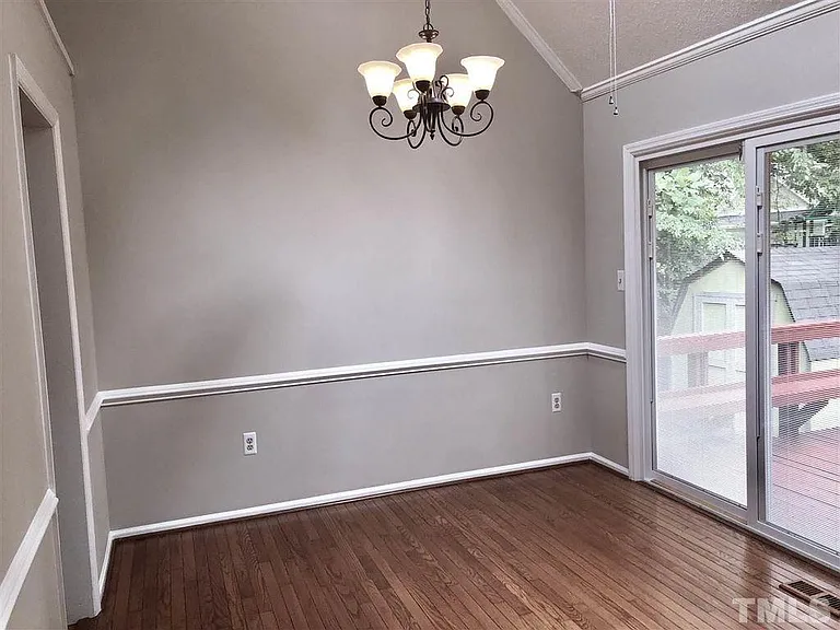1017 Stonehedge Ave — Photo 15