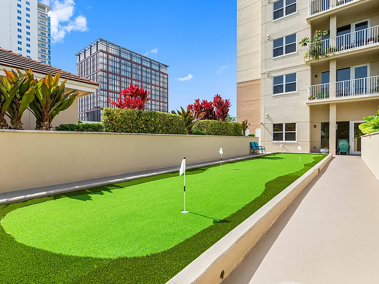 Evernia Place — Photo 5