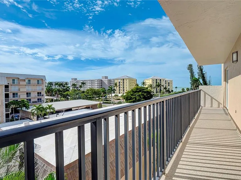 3500 Gulf Shore Blvd N #408 — Photo 20