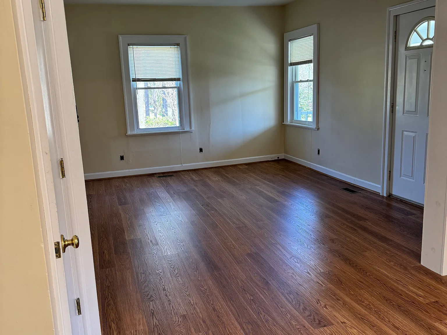 2 bed, 1034 sqft, $1,700 — Photo 2