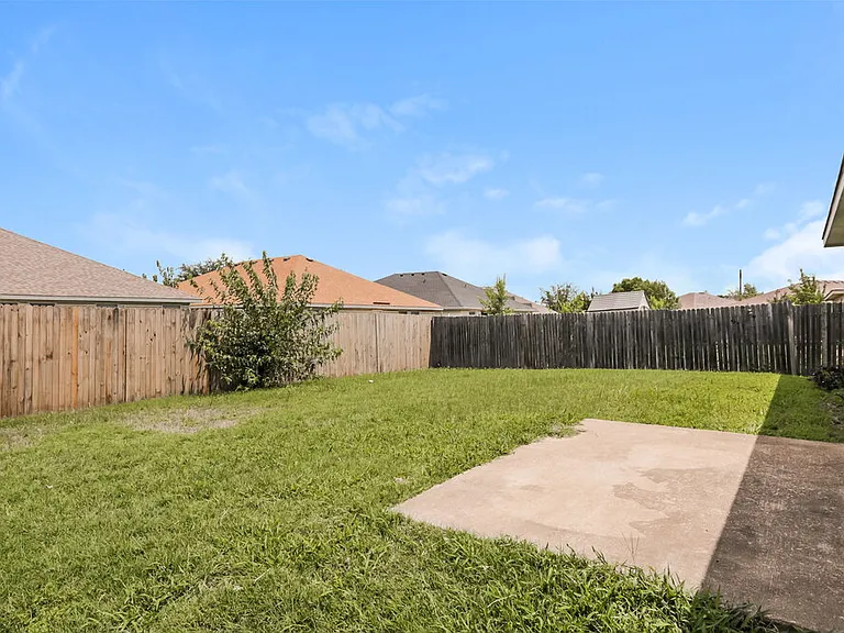 1453 Castle Ridge Rd — Photo 15