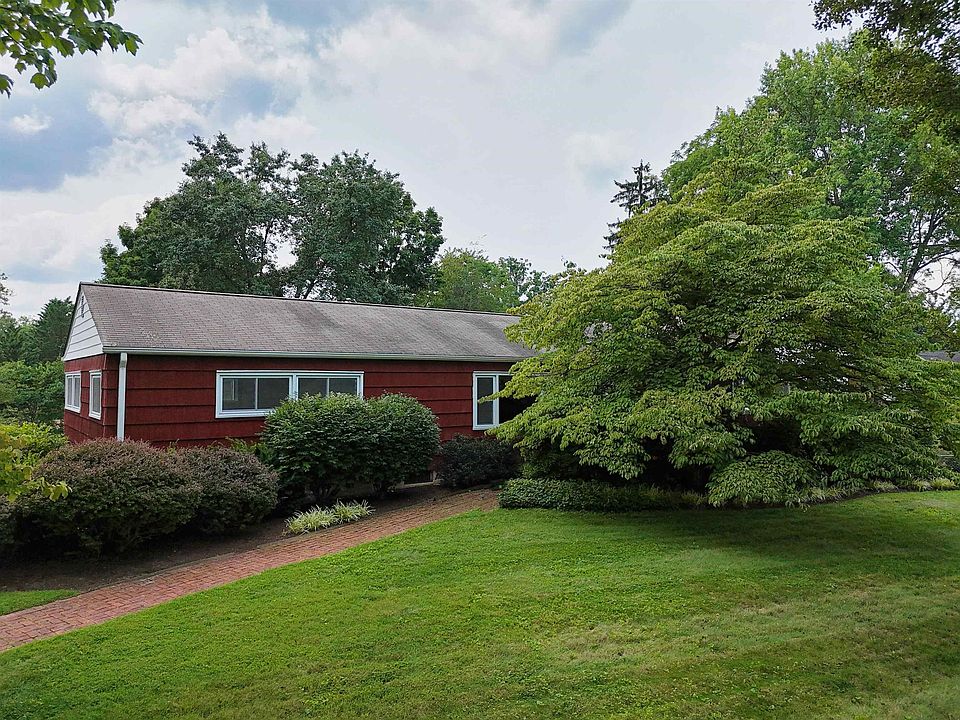 1st image of 715 Burruss Dr