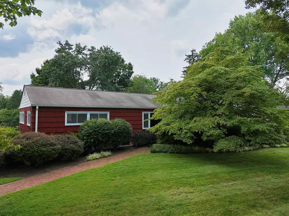 715 Burruss Dr, Blacksburg, VA 24060