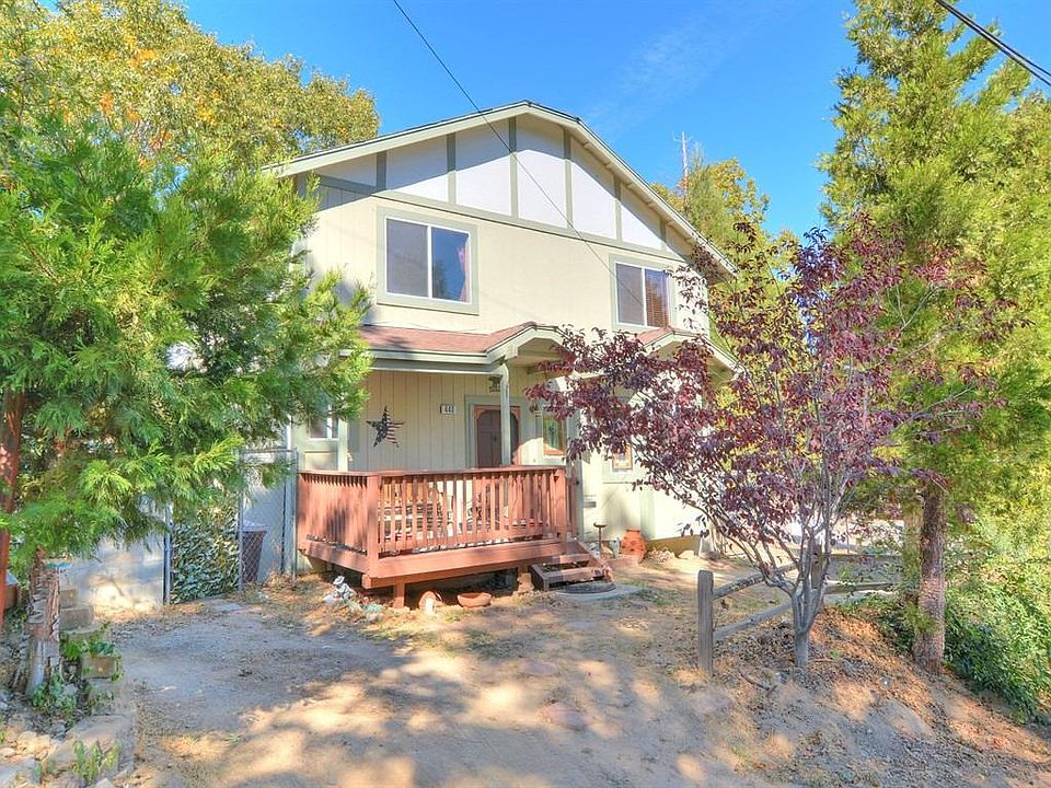 1st image of 440 Davos Dr