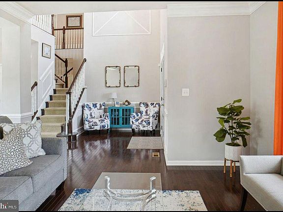 2nd image of 11105 Rodeo Ct