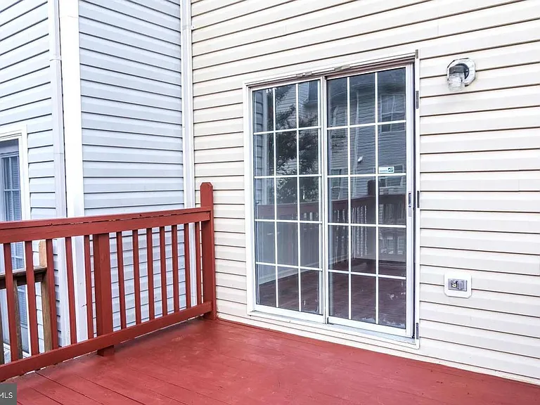 2484 Revere Ct #27B — Photo 17