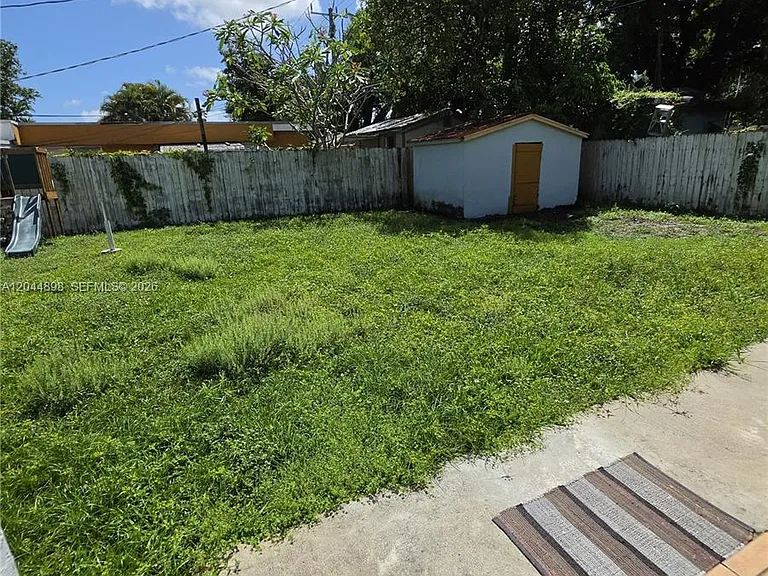 5720 Douglas St — Photo 6