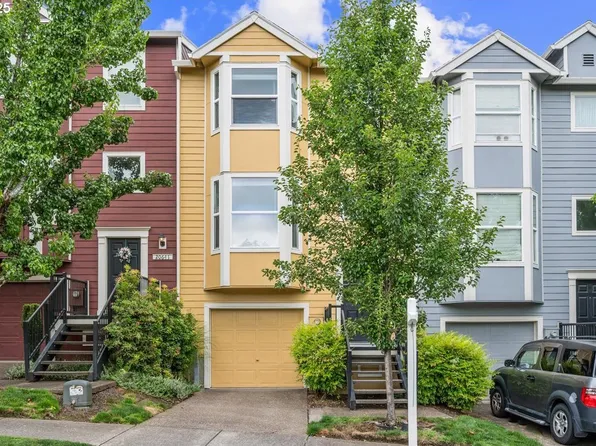 20637 NW Painted Mountain Dr, Beaverton, OR 97006