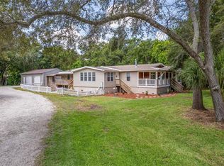 9730 93rd St, Seminole, FL 33777