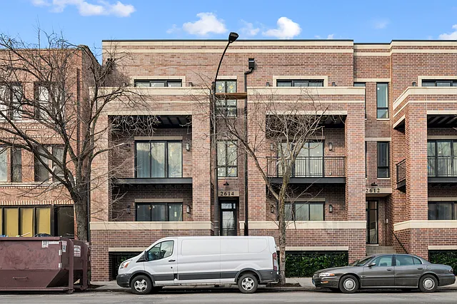 2614 W Chicago Ave #3 — Photo 1