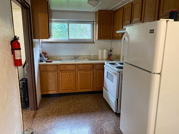 3rd image of 511 W Duncan Dr Unit C