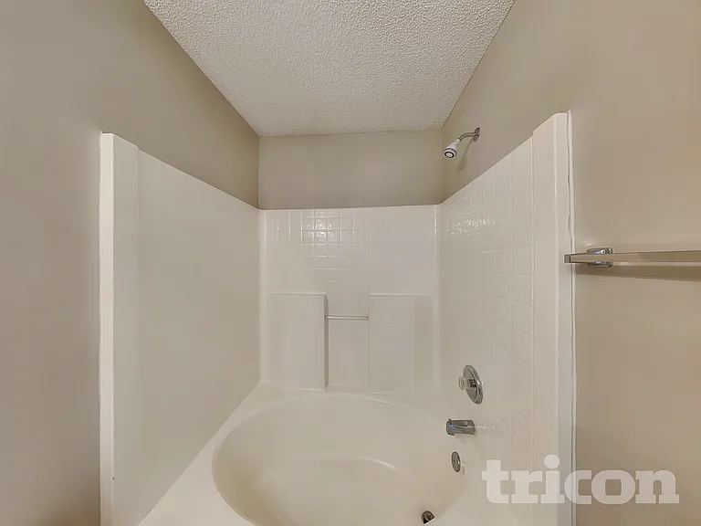 12209 Stewarts Crossing Dr — Photo 10