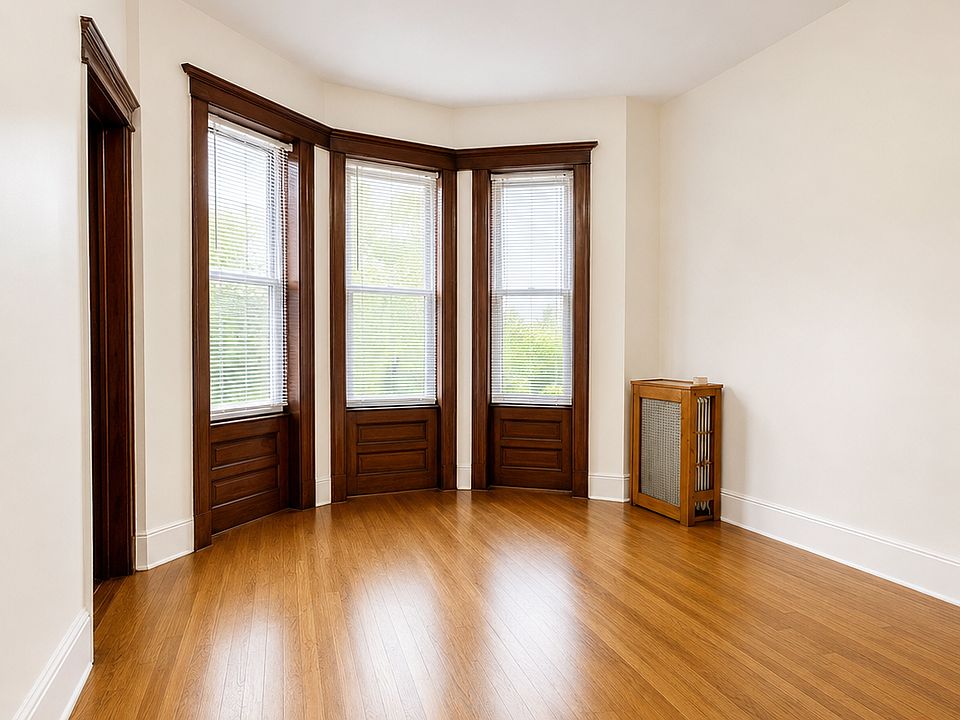 2nd image of 6090 Putnam Ave Floor 2