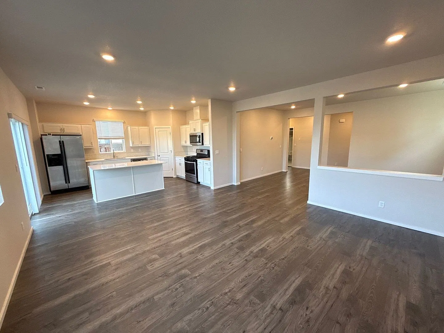 5 bed, 3.0 bath, 2535 sqft, $3,000 — Photo 3