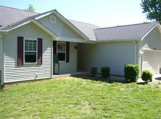 1908 Hayley Ct, High Ridge, MO 63049