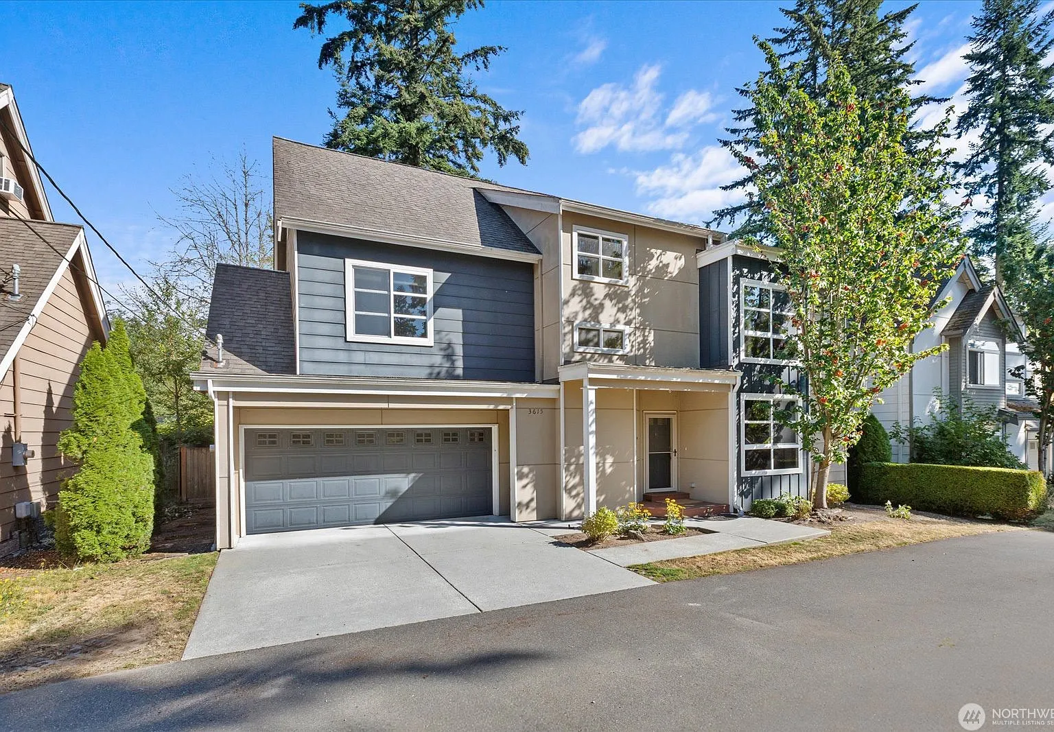 3 bed, 3.5 bath, 2575 sqft, $3,500 — Photo 1