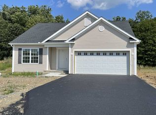 47 Stonewall Cir, White Plains, NY 10607
