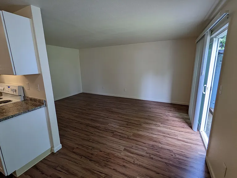 7815 NE 117th Ave — Photo 18