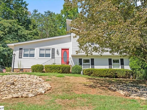 403 Fernleaf Dr, Travelers Rest, SC 29690