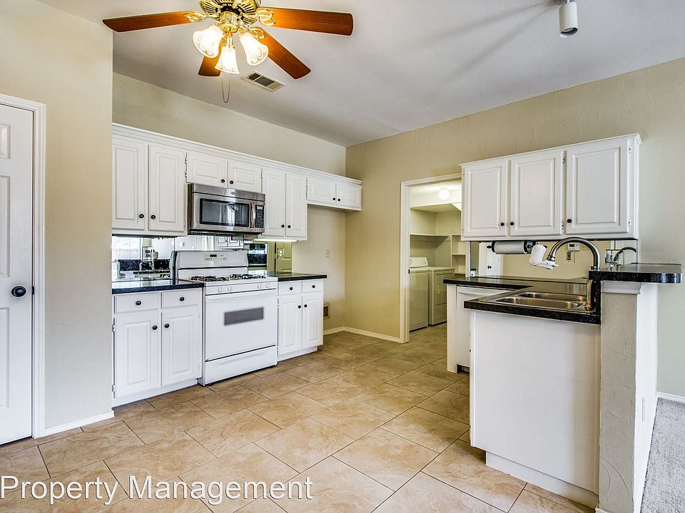 1st image of 3045 Brookshire Dr