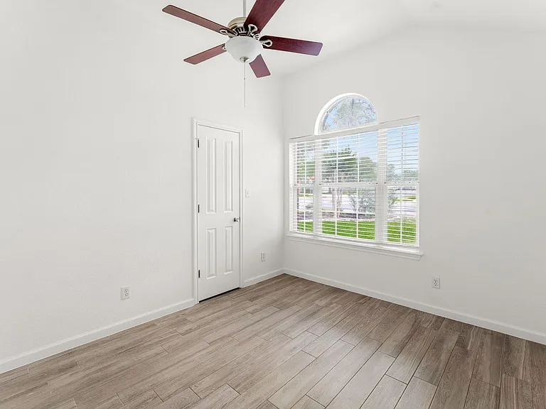 5900 Taylorcrest Dr — Photo 16