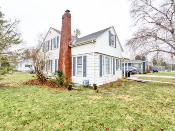 503 S Concord Rd, Oconomowoc, WI 53066